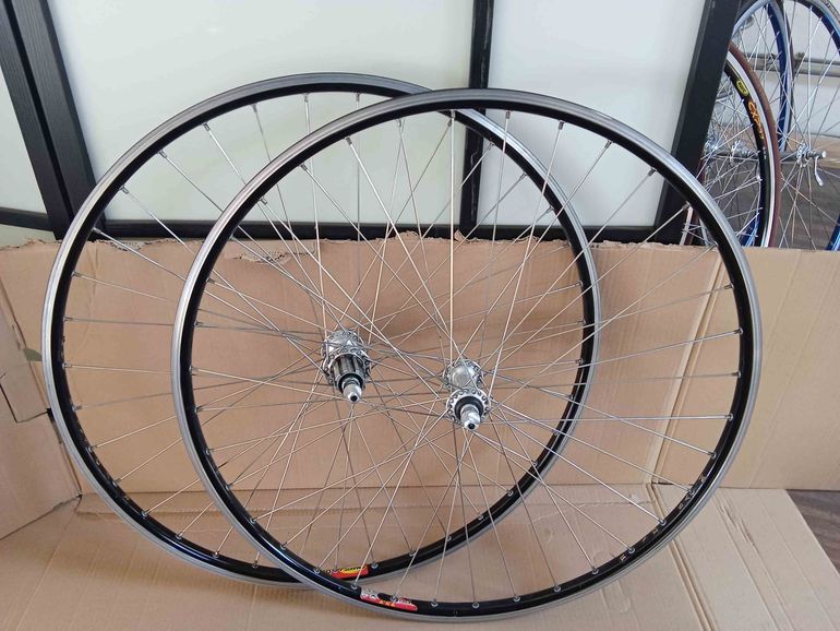 Used Campagnolo Chorus Wheelset with Mavic Open Pro Rims 1996 bike — image 5 of 6