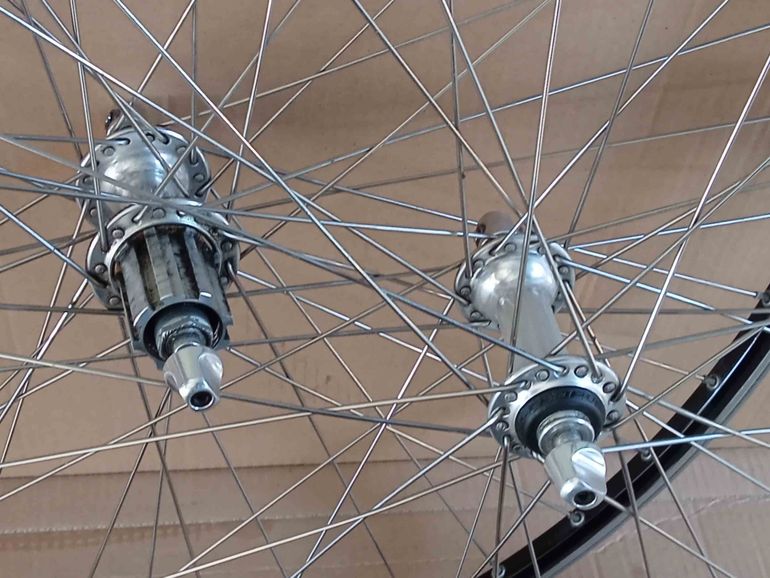 Used Campagnolo Chorus Wheelset with Mavic Open Pro Rims 1996 bike — image 4 of 6