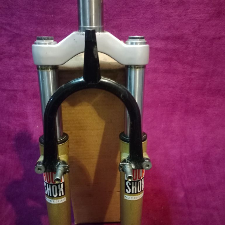 Used Rock Shox MAG 20 1"1/8 bike — image 4 of 7