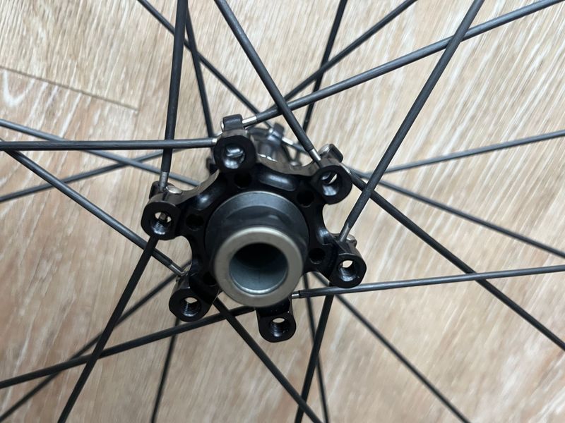 EXTRALITE Aerion RS Carbon 2024 bike usato — immagine 7 di 21