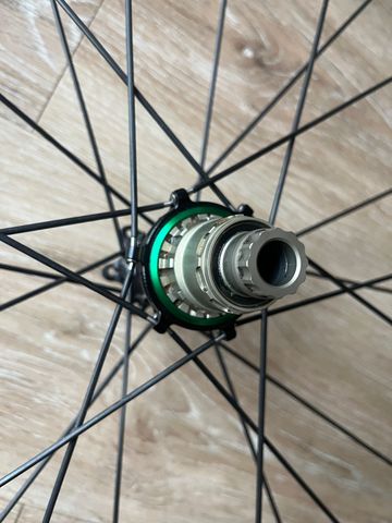 EXTRALITE Aerion RS Carbon 2024 bike usato — immagine 18 di 21