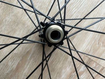 EXTRALITE Aerion RS Carbon 2024 bike usato — immagine 6 di 21