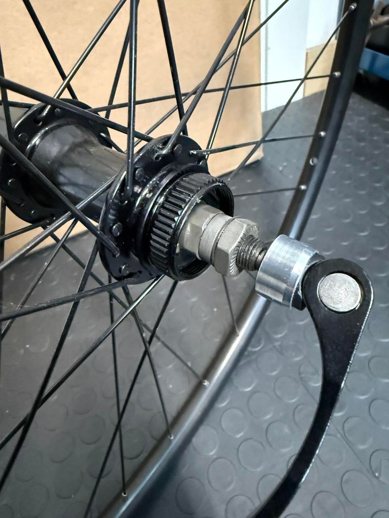 Used Alexrims MD17. DISC. QUICK RELEASE. bike — image 5 of 8