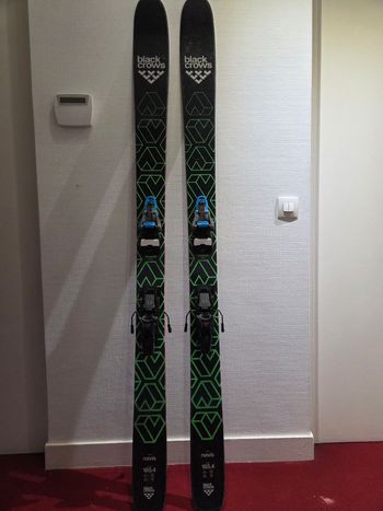 Ski Stöckli Spirit ED 7 - 149 Cm - All-Mountain - Avec Fixations - Occasion