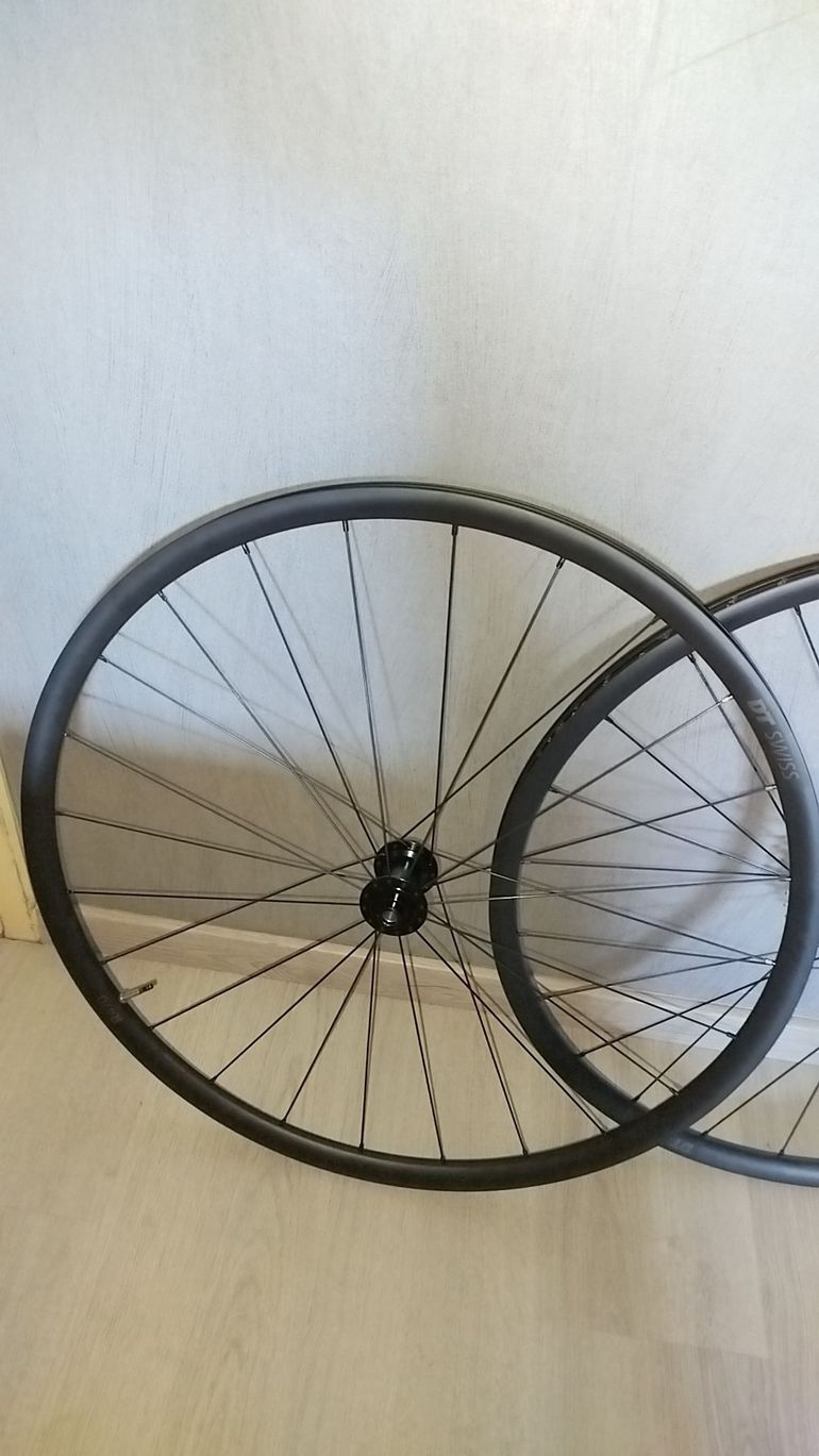 Used Dt Swiss r470 bike — image 1 of 8