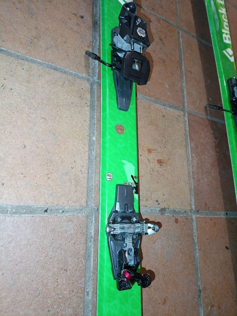 Used Black Diamond Guru Skis 2010 bike — image 3 of 4