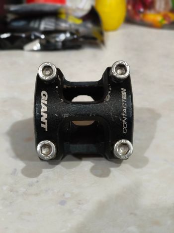 Giant, Attacco manubrio Stem
