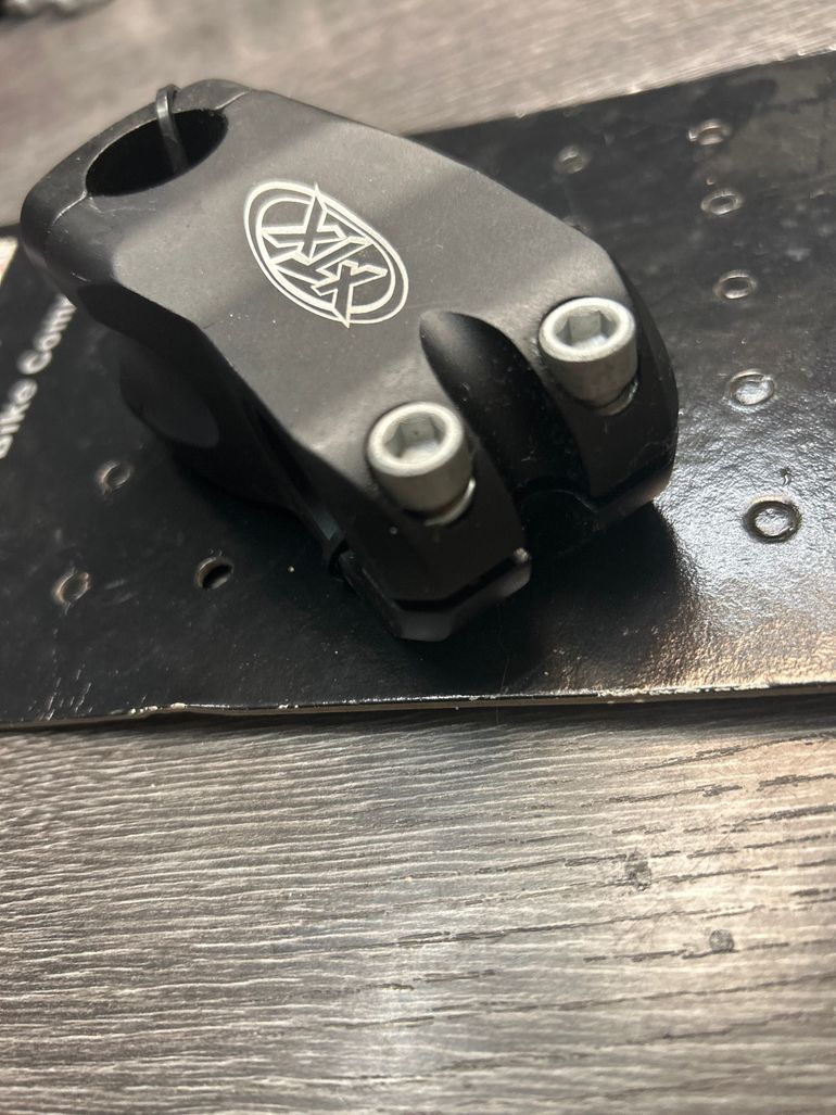 Used xtx 78N-8 Stem bike — image 6 of 6