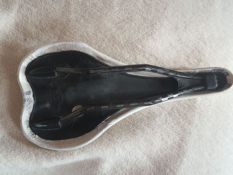 Used Selle Italia Carbon bike — image 4 of 5