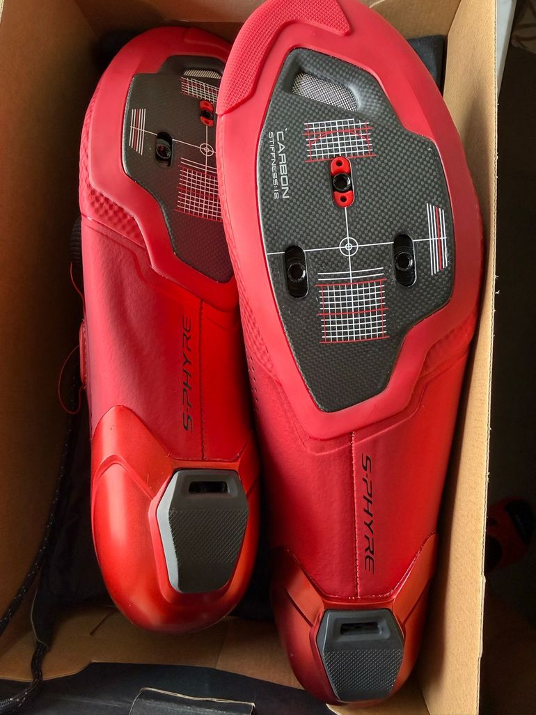 Used Shimano rc9 red bike — image 3 of 8