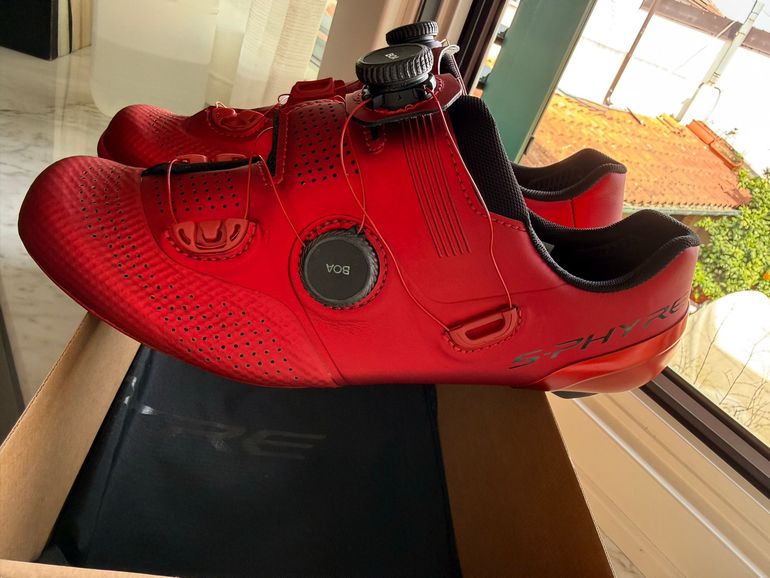 Used Shimano rc9 red bike — image 7 of 8