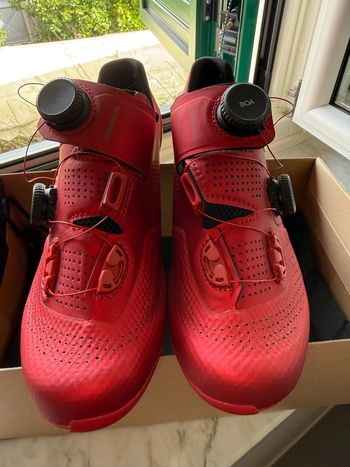 Used Shimano rc9 red bike — image 4 of 8
