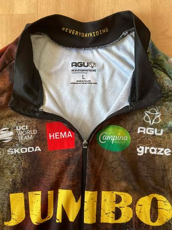 Used jumbo visma Masterpiece Limited TdF AGU jersey 2022 bike — image 2 of 5