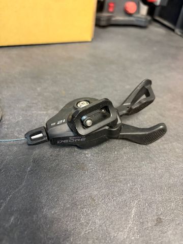 Brugt Shimano Mando Deore 12 m6100 2025 Drivetrain & Pedals