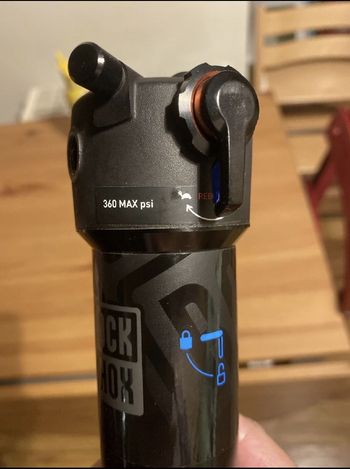 Used RockShox Deluxe Select+ 205x62.5 Trunnion 2025 bike — image 4 of 6