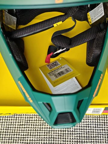 Used cratoni Interceptor 2.0 Fullface Helmet 2024 bike — image 5 of 8