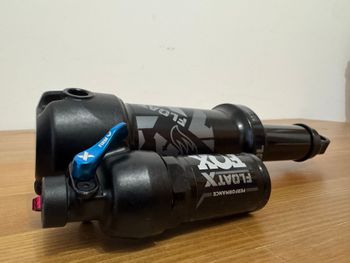 Fox, Float X Air Shock