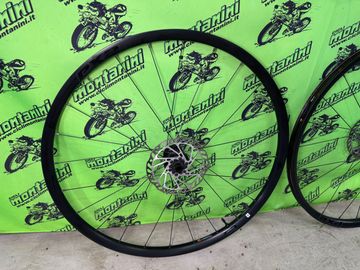 Used Giant PX2 Wheelset 2025 bike — image 4 of 5