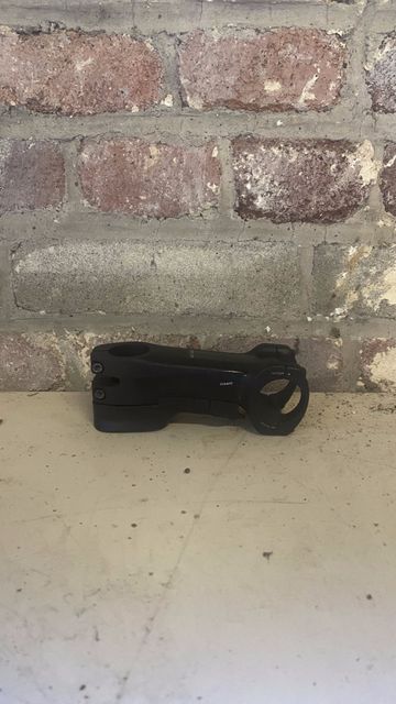 Used Fsa SMR Stem 10mm -6°0 bike — image 1 of 5