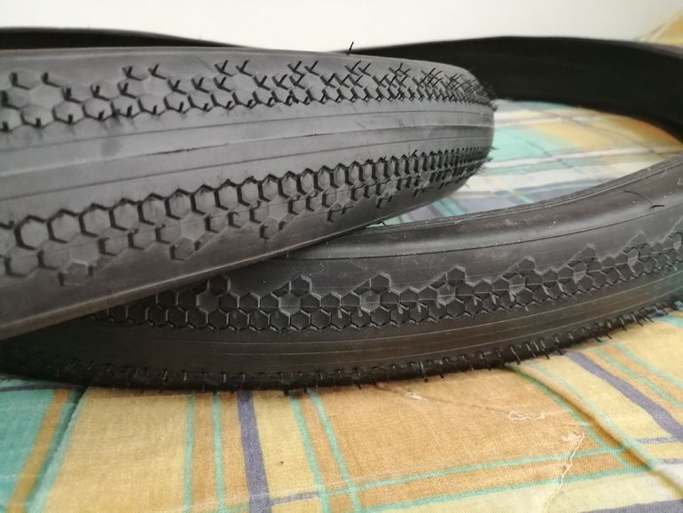 Used Vittoria 2x Terreno Zero Tubeless 700x38c bike — image 4 of 5