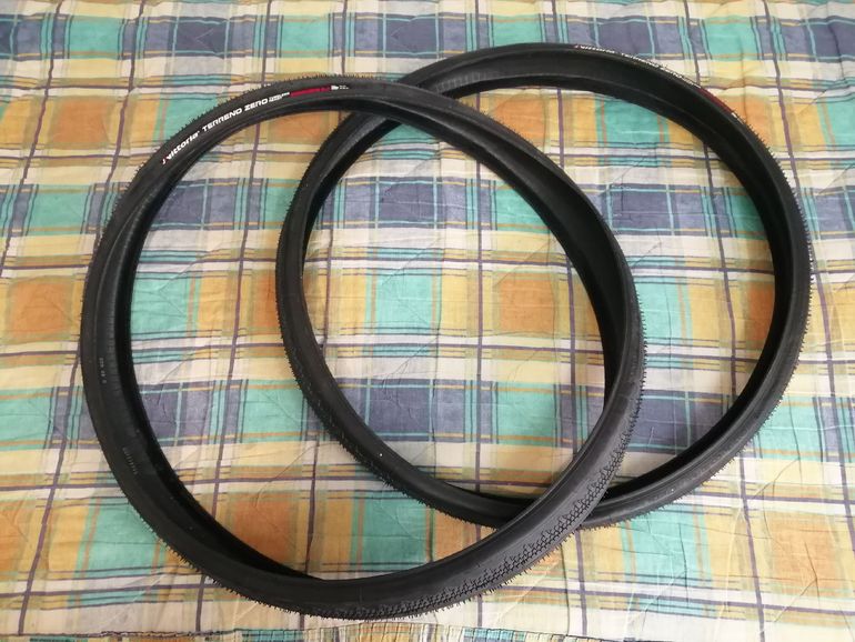 Used Vittoria 2x Terreno Zero Tubeless 700x38c bike — image 1 of 5