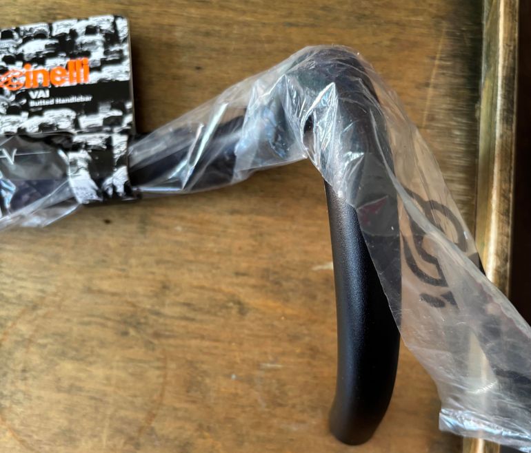 Used Cinelli Cintre 2025 bike — image 9 of 13