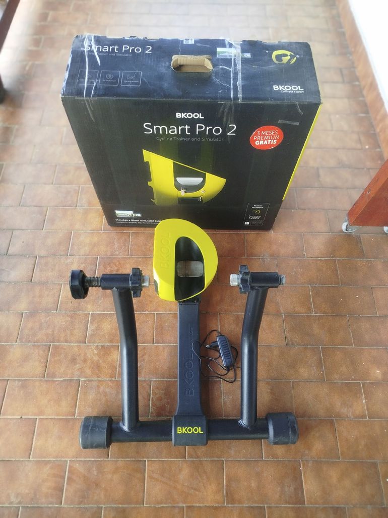 Used Bkool smart pro 2 2019 bike — image 1 of 2