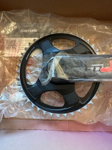 Brugt Sram Force DUB Crankset 2024 bike — billede 2 af 4