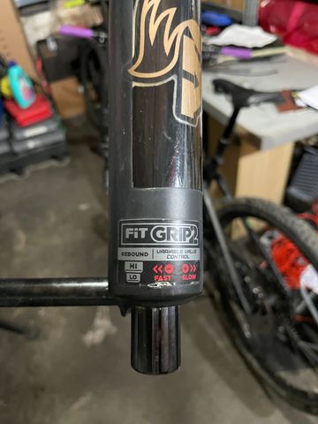 Used Fox PERFORMANCE ELITE 36 FLOAT 29 170 2019 bike — image 2 of 5