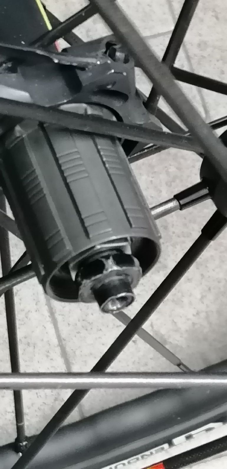 Used Mavic rsry slr 2018 bike — image 9 of 11