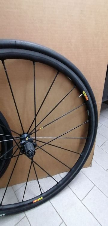 Used Mavic rsry slr 2018 bike — image 3 of 11