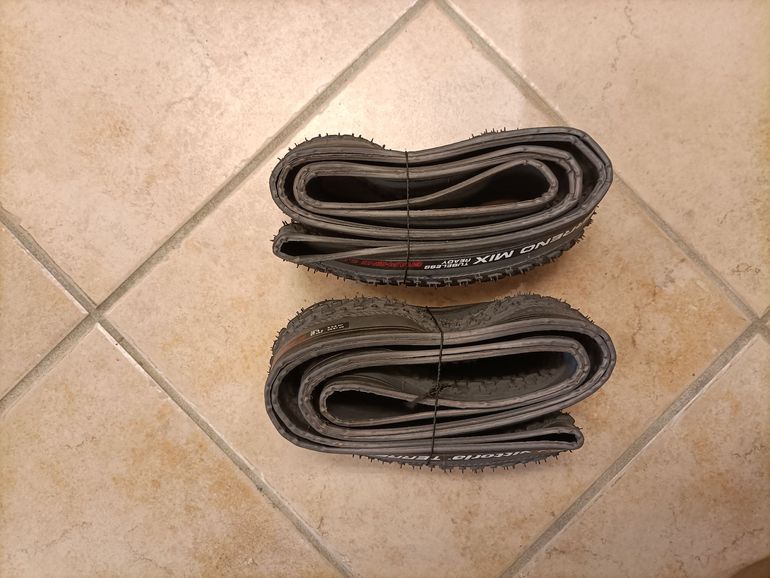 Used Vittoria Pneumatico Tubeless bike — image 4 of 7