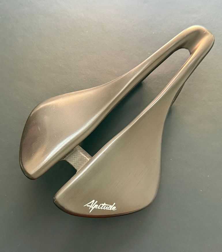 Used Alpitude Gardena Saddle 150mm bike — image 1 of 4