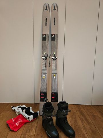Atomic Backlight 85 UL 2023 Skiing & Skitouring de segunda mano