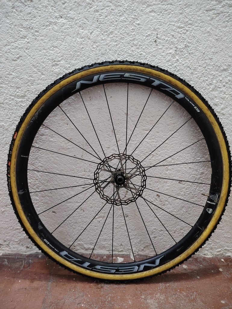 Used Alpinestars Volans 3.0 Carbon Wheelset bike — image 1 of 3