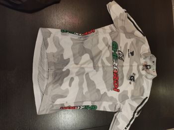 Used A2B abbigliamento ciclismo bambini 10-12 anni 2025 bike — image 1 of 6