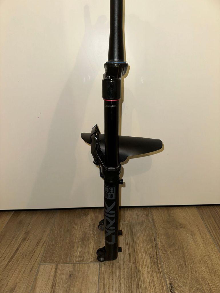 Gebrauchtes RockShox Lyrik Base 2026 bike — Bild 3 von 3