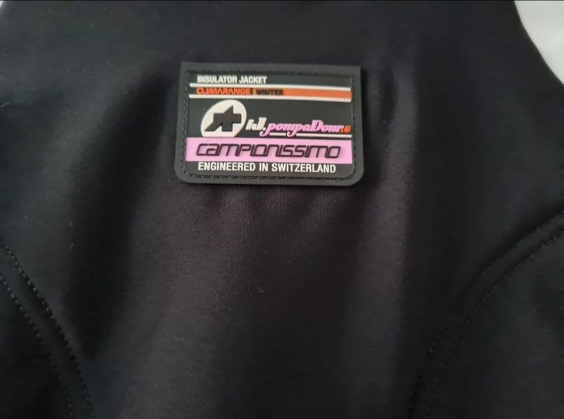 Used Assos iJ.pompaDour S7 Jacket 2022 bike — image 7 of 17