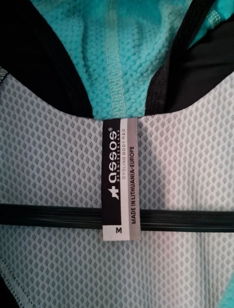 Used Assos iJ.pompaDour S7 Jacket 2022 bike — image 16 of 17