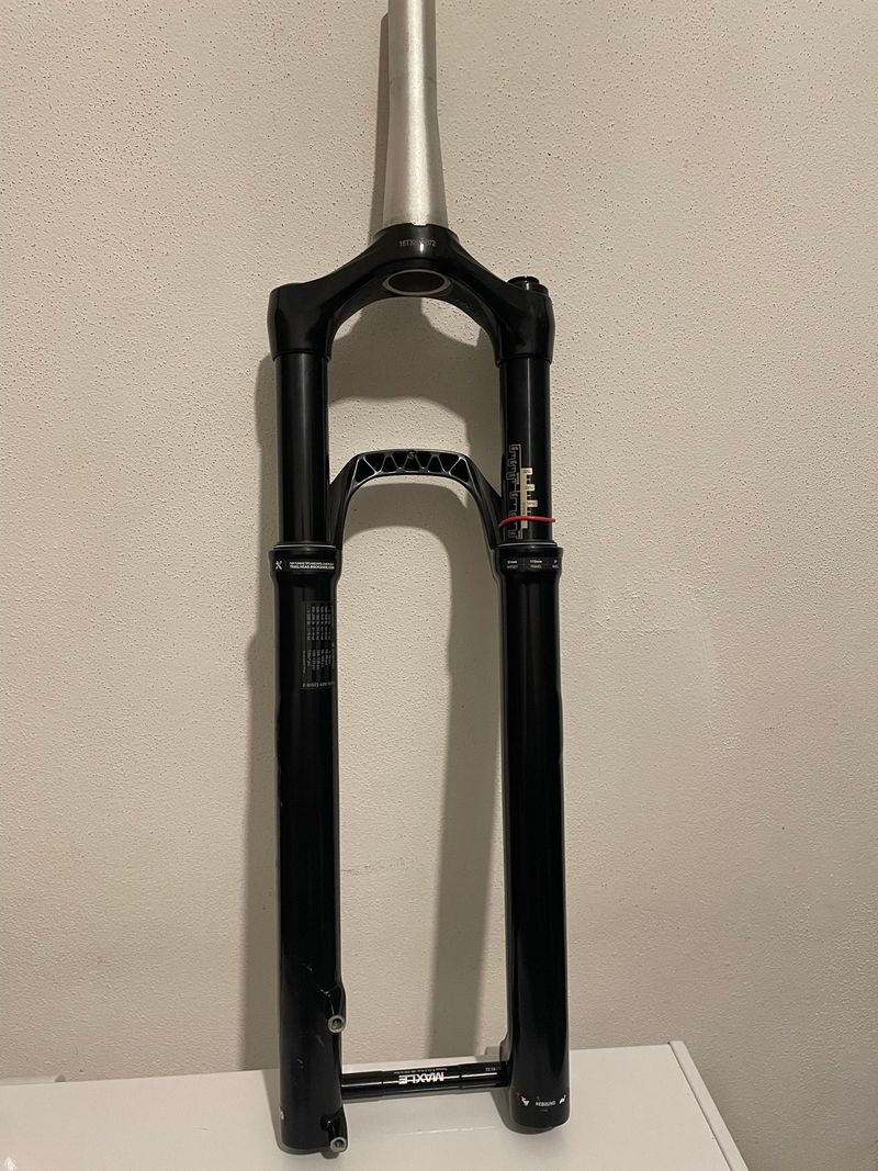 Käytetty Rock Shox Reba RL Fork