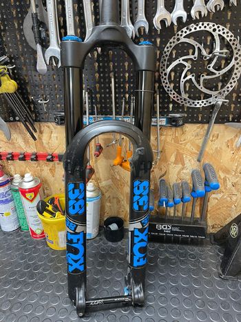 Fox, 38 Performance Elite GRIP2 170mm
