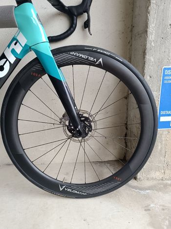 Used veloman V50R Carbon Wheelset 2025 bike — image 5 of 5