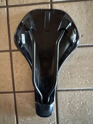 Used Syncros belcarra 2025 bike — image 2 of 2