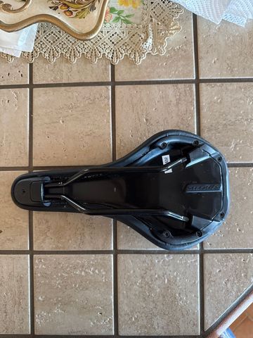 Tweedehands Syncros Belcarra 2024 bike — afbeelding 2 van 2