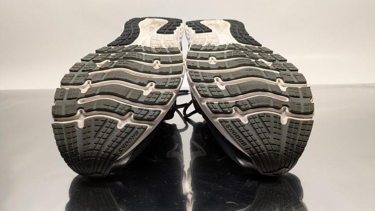 Used Brooks Glycerin 16 bike — image 9 of 14