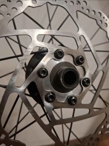 Used Cube aluminum wheels bike — image 3 of 4