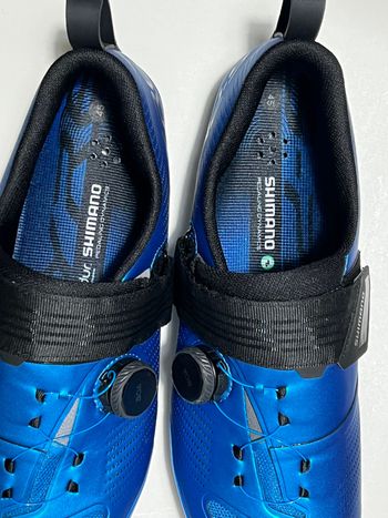 Used Shimano TR9 S-PHYRE Blu Luminoso Taglia 45 2026 bike — image 4 of 8