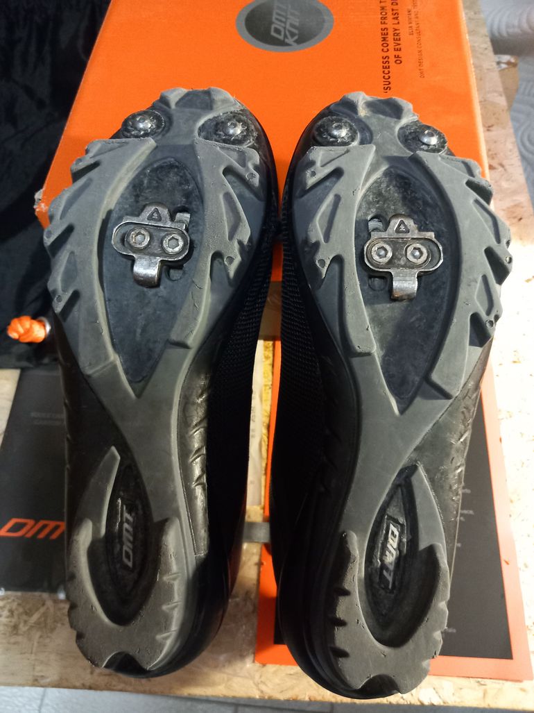 Used Dmt km4 2022 bike — image 4 of 4