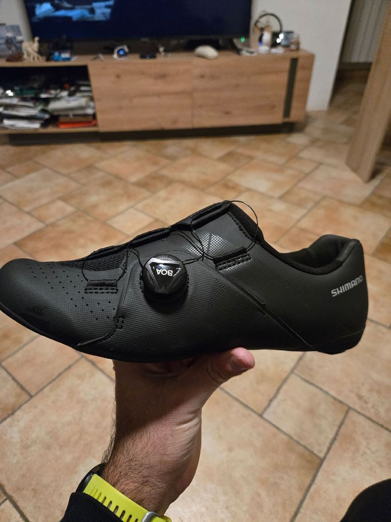 Used Shimano RC3 Road Cycling Shoes 2026 bike — image 2 of 5