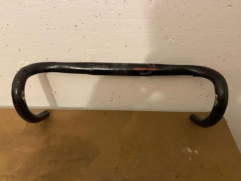 Used Deda Elementi Manubrio Carbonio 2019 bike — image 1 of 3